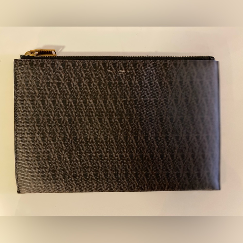 SAINT LAURENT MONOGRAM POUCH LIKE NEW!!!